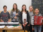 Koncert dívek ze 6.ročníku v 1.B 1.B 2016/17