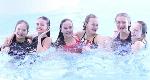 Děvčata se v celostátní plavecké konkurenci neztratila