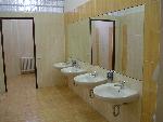 Rekonstrukce dívčích toalet v hlavní budově